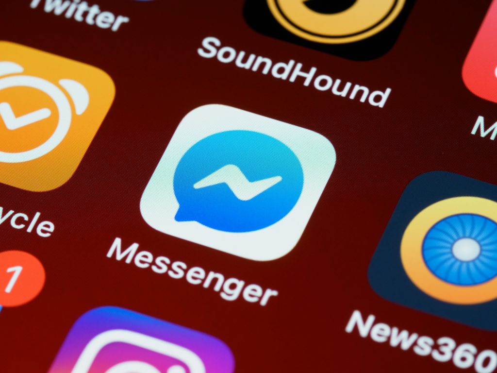 Kaip atkurti Messenger žinutes telefone?